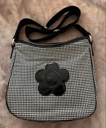MARY QUANT 하운드 투스 숄더백