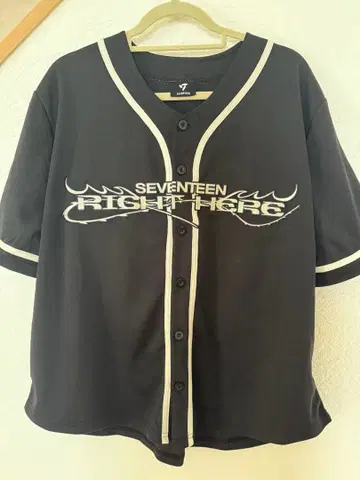 SEVENTEEN RIGHT HERE 유니폼 도겸 10