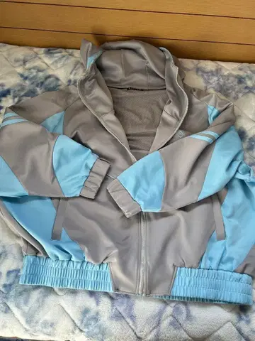 REFLEM BIG 아치 절개 하이넥 저리 후드티