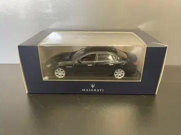 마세라티 콰트로포르테 GTS 미니카 1:43