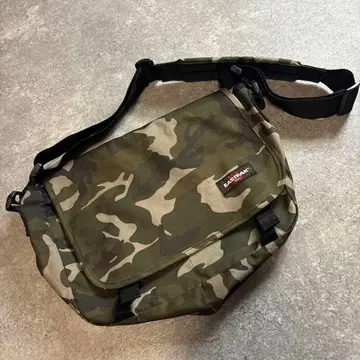 eastpak 이스트팩 메신저 숄더 카모플라쥬 카모