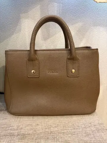 FURLA 베이지 린다 미니 수납 가방 포함