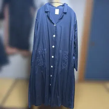 베리떼꾸르 오픈 카라 셔츠 원피스