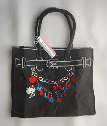 LA COUSETTE 라쿠제트 키티 디자인 블랙 S 사이즈 산리오