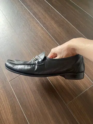 새상품급 BALLY 블랙 42.5 천연 가죽 비트 로퍼