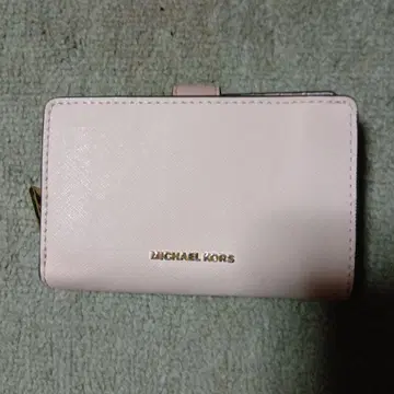 새상품급 MICHAEL KORS 핑크 접이식 지갑