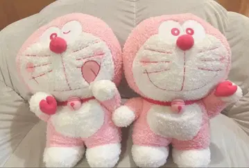 도라에몽 핑크색 2체 세트