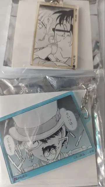 레어 연재 30주년 기념 명탐정 코난전 아크릴 키링 2세트