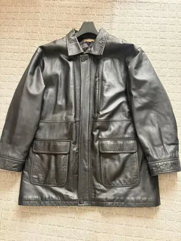 FOGATY HOUSE 양가죽 100% 4L 사이즈