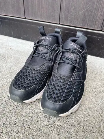 Reebok 퓨리라이트 스니커즈