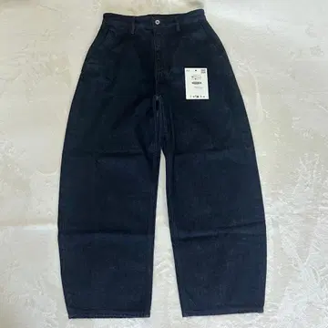 40 사이즈 ZARA SOSHIOTSUKI 커브 데님