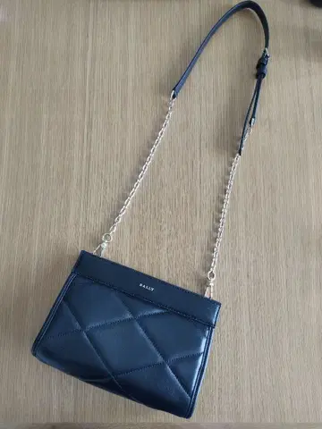 BALLY 블랙 퀼팅 숄더백