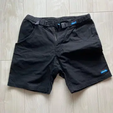 KAVU 블랙 숏팬츠 허리 벨트 포함