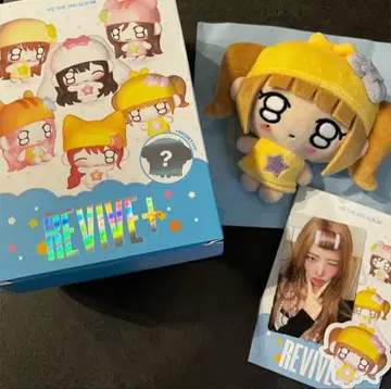 IVE REVIVE+ PETIT-IVE 레이 트레이딩 카드 봉제 인형