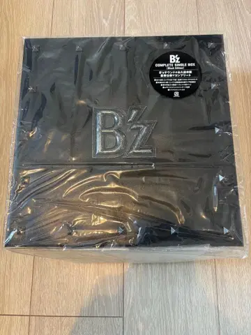 B'z COMPLETE SINGLE BOX (Black Edition)