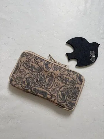 재판매 미나 페르호넨 jungle relief 멀티 파우치