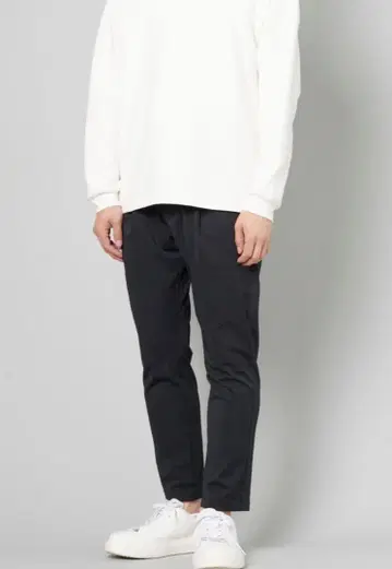 ATTACHMENT 이지 트라우저 새상품급 size2