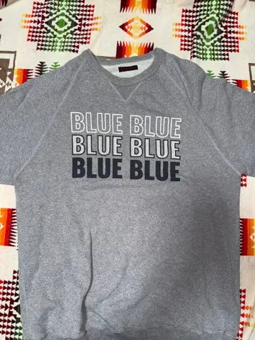 BLUE BLUE 스웨트 셔츠