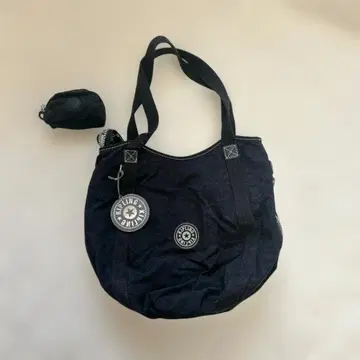 Kipling 블랙 토트백 미니 파우치 포함