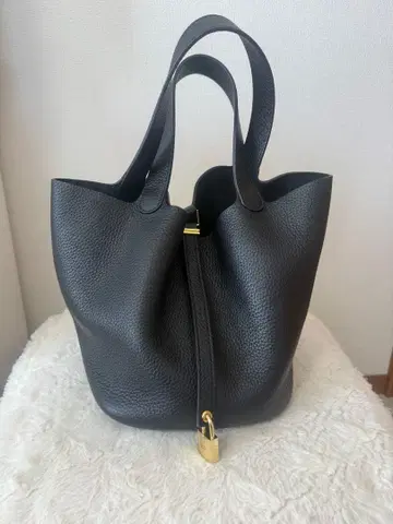 Unveil 천연 가죽 큐브백 미니 토트 블랙