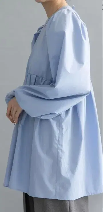 택 포함 새상품 어반 리서치 KBF 백 리본 튜닉 2025