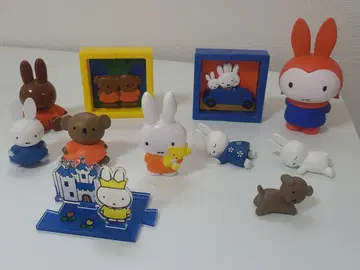 미피 피규어 세트와 캡슐 토이 세트