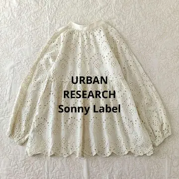 [택 포함 새상품] URBAN RESEARCH 컷워크 레이스 블라우스