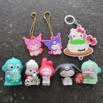 산리오 미니 피규어와 러버 마스코트 8세트 (한교동 쿠로미)