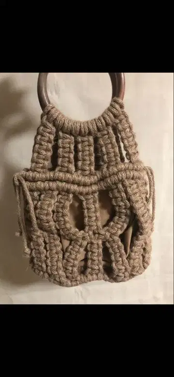 뷔르데사봉 짜임 백