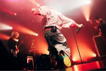 Vaundy 착용 reformed layeredT