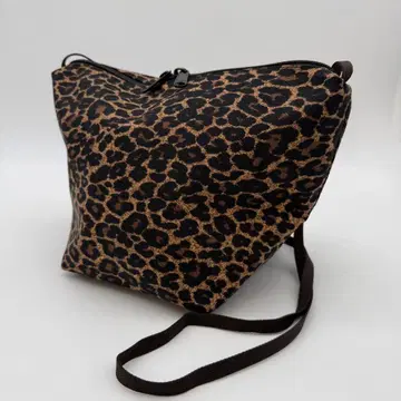 [컨디션 최상] 에르베샤 펠리에 별주 빅 포켓 팬서 숄더백