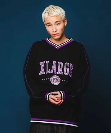 XLARGE 블랙 스웨트 셔츠