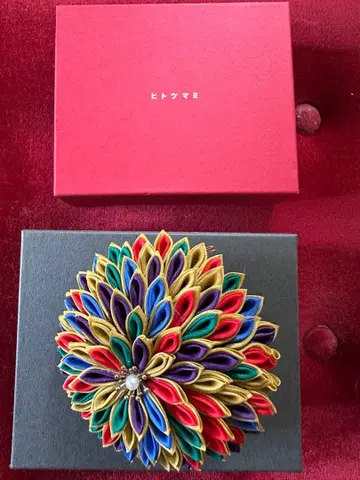 한 번 꽂으면 옷차림이 '화려하게' 변하는 매듭 비녀 일품