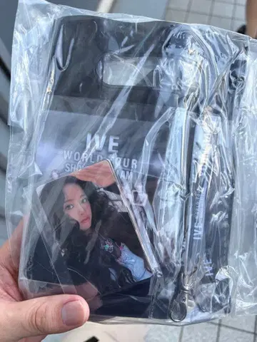 IVE SHOW WHAT I AM 4/18 교세라 돔 VIP 혜택