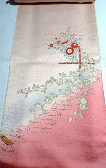 고급 [미사용 새상품] 럭셔리 화려한 순수 실크 옷감 호몬기 선연 핑크