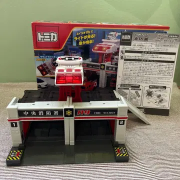 토미카 소방서 상자, 설명서 포함