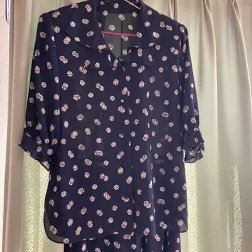 네이비 7부 소매 프릴 옷깃 블라우스 수트