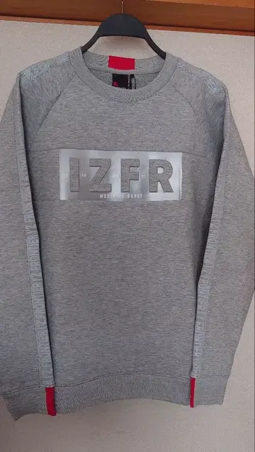 I Z FRONTIER #9827 맨투맨 트레이닝복 새상품