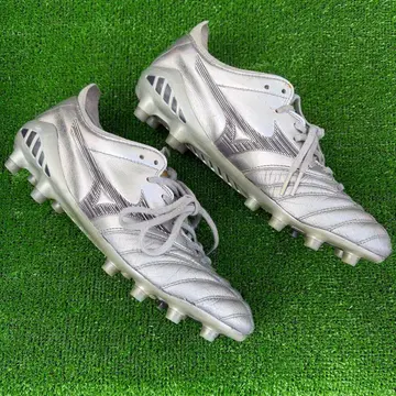 미즈노 모렐리아 네오 3 실버 26.0 세르히오 라모스