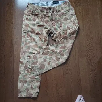 어반 리서치 카모플라쥬 카고 팬츠