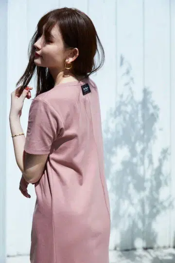 her lip to Relaxed T-shirt long dress