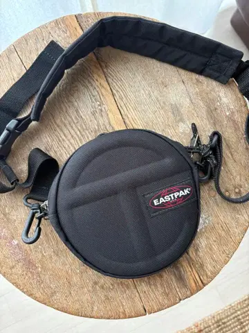 EASTPAK TELFAR 블랙 숄더백