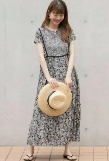 어반 리서치 서니 레이블 보타니컬 프린트 프렌치 롱 원피스