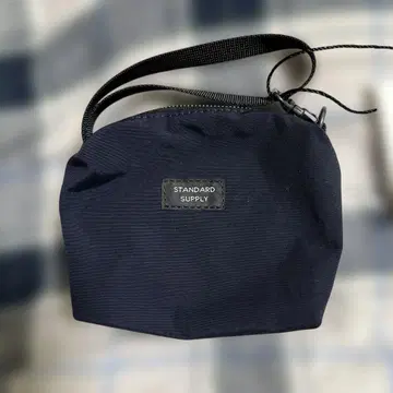 STANDARD SUPPLY 네이비 파우치