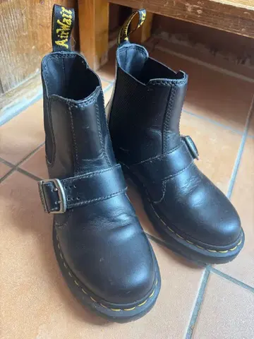 닥터 마틴 블랙 사이드 고어 부츠