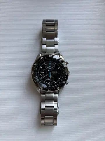 SEIKO 솔라 크로노그래프 시계