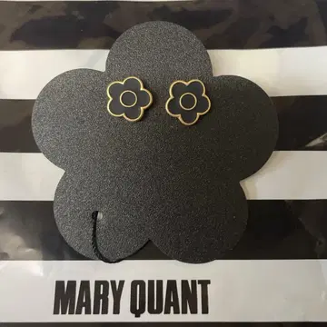 MARY QUANT 양쪽 귀걸이