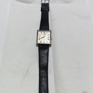 SEIKO 수동 와인딩 시계 실버 다이얼 블랙 벨트