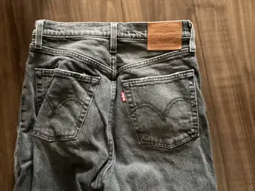 Levi's 블랙 RIBCAGE 스트레이트 앵클 사이즈 W26 L27