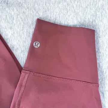 새상품급 가격 인하 중! lululemon 레깅스 2